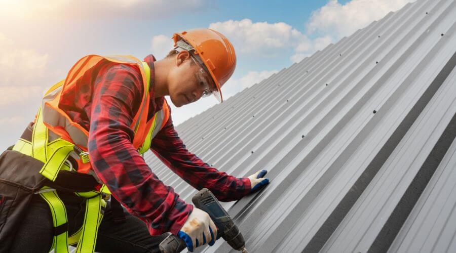 Professional gutter cleaning in Chester, SD